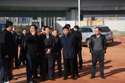 副市長宋鈾一行調(diào)研我司昌南大道、洪都大道快速路改造項目